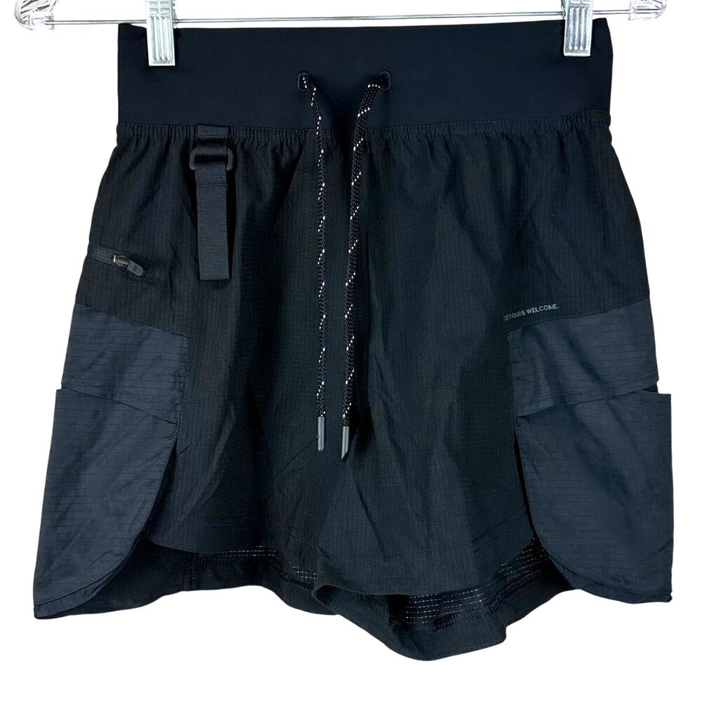 Lululemon WovenAir High-Rise Hiking Short 4" Black Women's Size 4 EUC